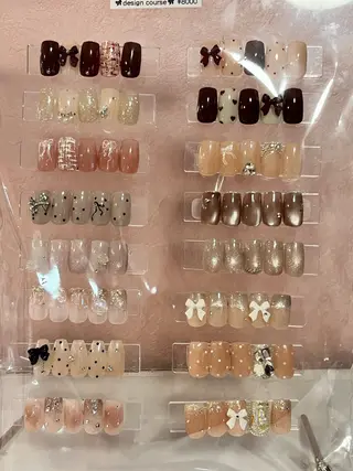 ネイル EmaNail MOMOのネイルデザイン