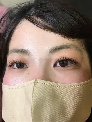 マツエク・マツパ Cure所属・三澤 朱里の眉毛・アイブロウイメージ