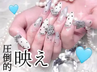 ネイル Yudia🦋 azuのネイルデザイン