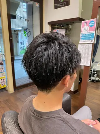 ショート OZON所属・⚡️メンズヘア専門 一瀬の眉毛・アイブロウイメージ