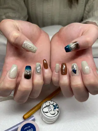 セミロング ネイル 長さ出し専門 nynaのネイルデザイン