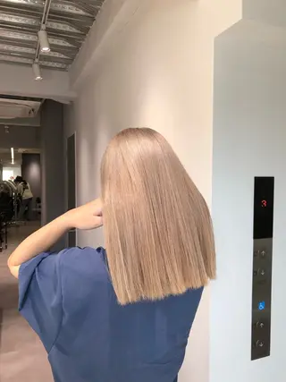 ミディアム カラー 里帆 CREAMのヘアスタイル