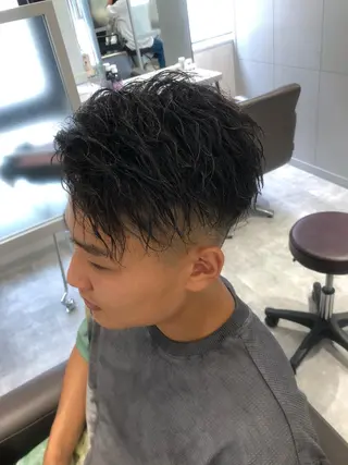 ショート カラー パーマ メンズ kiitos所属・関西センターパート メンズモデル募集のヘアスタイル