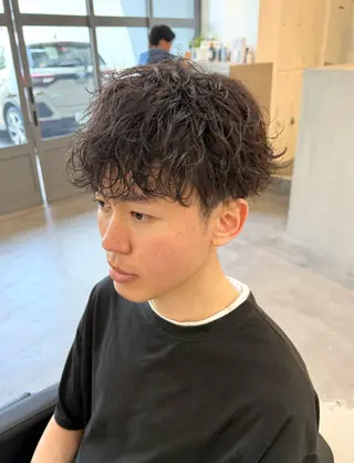 ショート パーマ 古賀 雄大のヘアスタイル