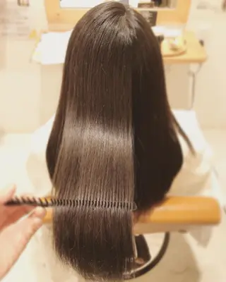 ロング ツヤ髪専門美容師 桑原 和誠のヘアスタイル