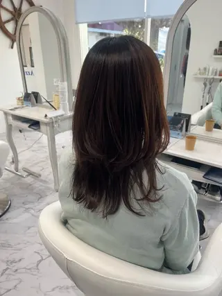 ロング u nagomiのヘアスタイル