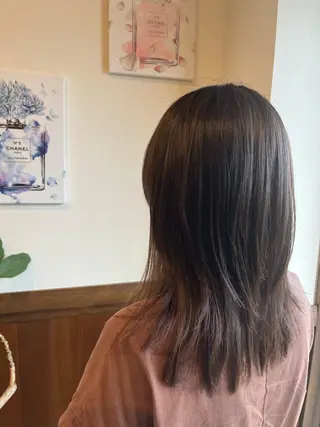 セミロング reFREO所属・ダメージレスカラー 髪質改善reFREOのヘアスタイル