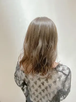 セミロング 福元友梨 ディレクター✂️のヘアスタイル