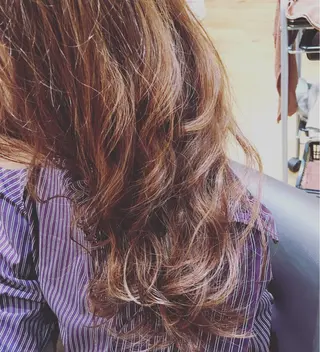 セミロング パーマ 松田 和樹のヘアスタイル