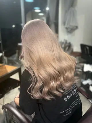 ロング カラー ヘアアレンジ 🎀ハイトーン・艶 カラー HANA🎀のヘアスタイル