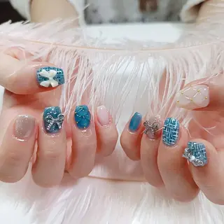 ネイル YUYI.nail salon所属・Mi Naのネイルデザイン