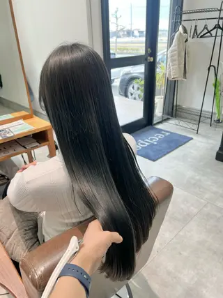 ロング カラー 黒阪 なみのヘアスタイル