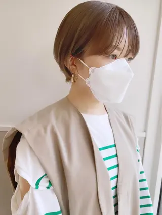 ショート カラー 齋藤 咲のヘアスタイル