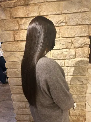 カラー Mei /オリーブ カラー/アレンジのヘアスタイル