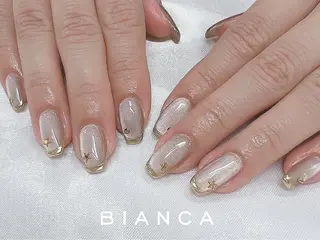 ネイル Bianca 石井🎀のネイルデザイン