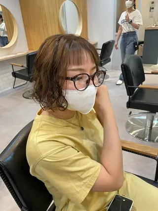 ミディアム パーマ akane .のヘアスタイル