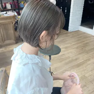 ショート REBECCA byCURACIONのヘアスタイル