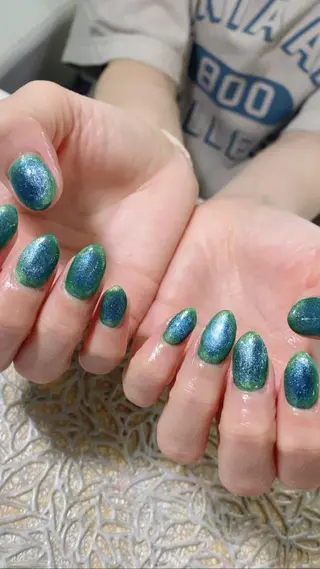 ネイル 艶々の美爪を〜 【リリアーナ】のネイルデザイン