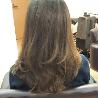 セミロング シ マのヘアスタイル