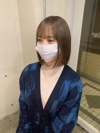 ショート カラー 🐈ブリーチ/ショー ト/ボブmiyu🐈のヘアスタイル