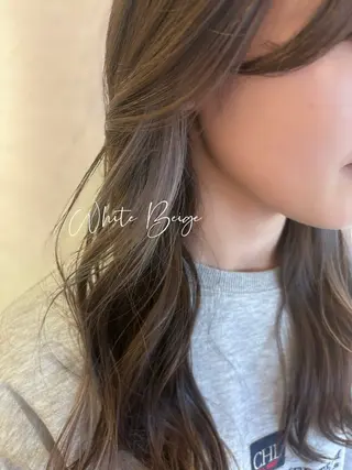 ロング 井上 昴のヘアスタイル