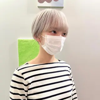 ショート カラー ヘアアレンジ 🧨ブリーチー×ボブ レイヤー💎じゅえるのヘアスタイル