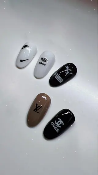 カラー ネイル ecru エクリュのネイルデザイン