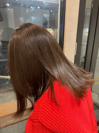 ミディアム カラー sui.所属・kuwakino moeのヘアスタイル