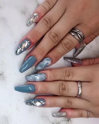 ネイル noix nail &eyeのネイルデザイン