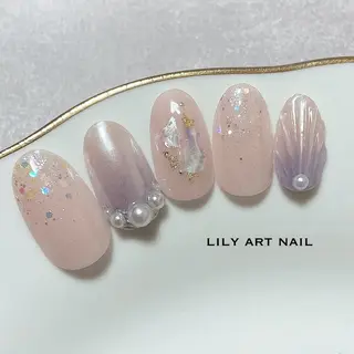 ネイル LILY  ART NAILのネイルデザイン