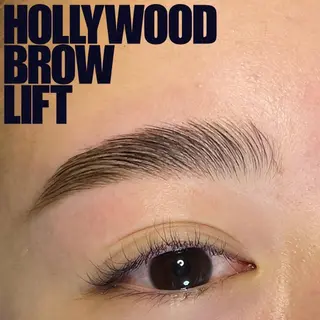 アイブロウ 眉毛と韓国肌質改善 サロン　和泉府中のエステ・リラクイメージ