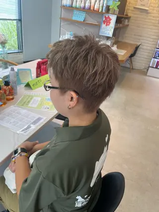 ショート UNITED  BEAUTY KANAZAWA所属・テラダ ユウシンのヘアスタイル