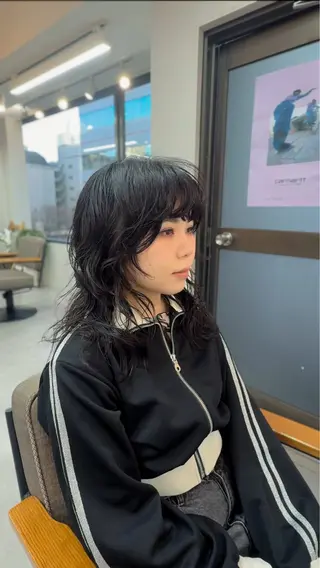 ロング パーマ パーマ＊ 顔まわり似合わせのヘアスタイル