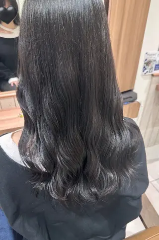 セミロング カラー レイヤーカット🪽 𝐼𝐾𝑈𝑀𝐼のヘアスタイル