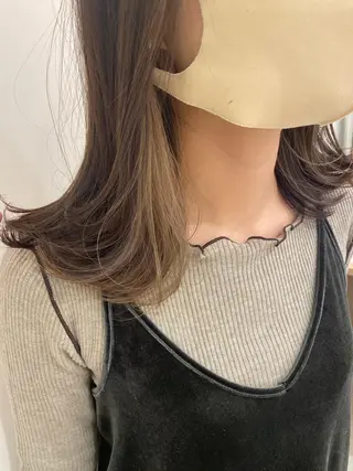 セミロング カラー 細めハイライト🩶 ボブ/レイヤーカットのヘアスタイル