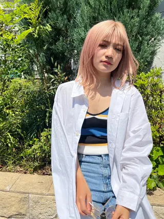 ミディアム 岸川 恭子のヘアスタイル