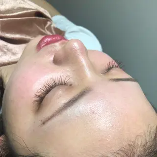 マツエク・マツパ VIEWユリナ メイク/ カットのヘアスタイル