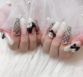 ネイル LilyLala Nailsalonのネイルデザイン