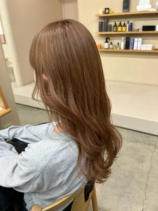 カラー kento レイヤーカットのヘアスタイル