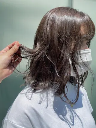 ミディアム 高橋 涼香のヘアスタイル