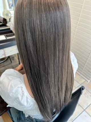 カラー 佐竹 こいきのヘアスタイル