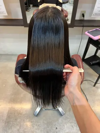 ロング 吉岡 なみのヘアスタイル