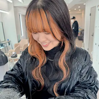 セミロング ハイトーンイヤリング カラー清水隆央のヘアスタイル