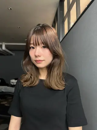 ミディアム sand所属・レイヤーカット ハッシュ/そうたのヘアスタイル