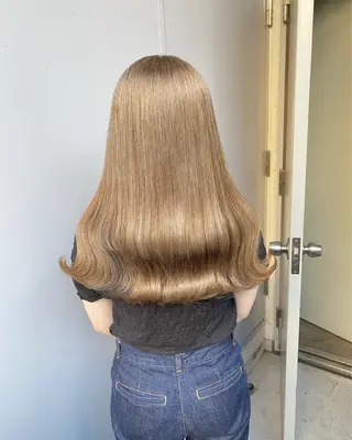 ロング 渋谷🥇透明感カラー 特化美容師のヘアスタイル