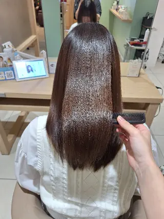 ミディアム 艶髪縮毛矯正🪽💫 安田彩愛のヘアスタイル