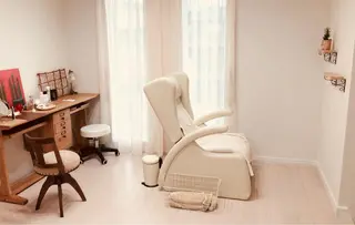 野咲き 美容室のマツエク・マツパデザイン