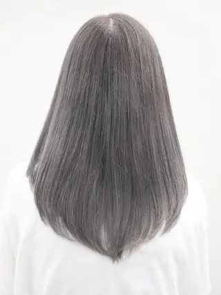 セミロング カラー 美容歴18年以上🌈 山口のヘアスタイル