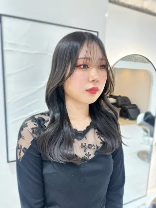 セミロング カラー 韓国ヘア顔周りカット 艶髪ベージュtamaのヘアスタイル