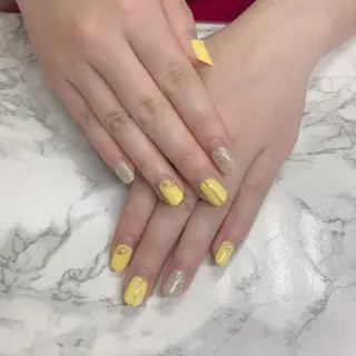 ネイル はな💎ネイル ワンホン、長さ出しのネイルデザイン